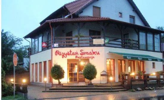 Krynica Morska gdzie zjeść - najlepsze restauracje i smaki regionu