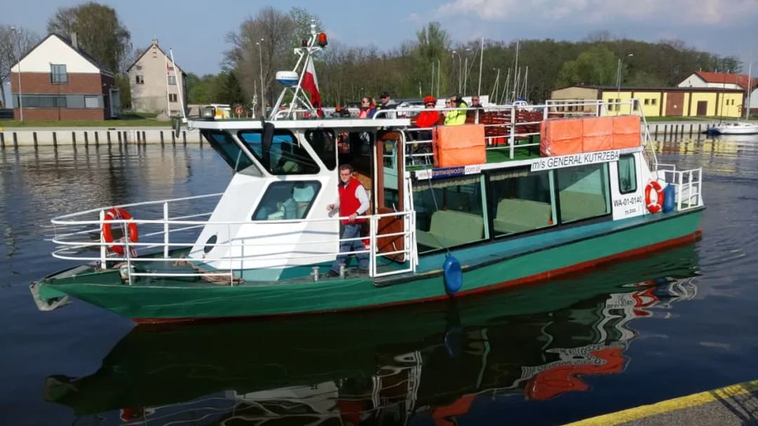 Ile kosztuje rejs z Krynicy Morskiej do Fromborka? Sprawdź ceny!