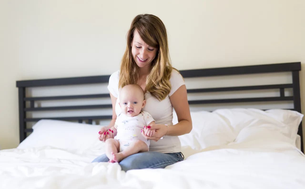 Odruch moro do kiedy? Ważne informacje o jego trwaniu i znikaniu