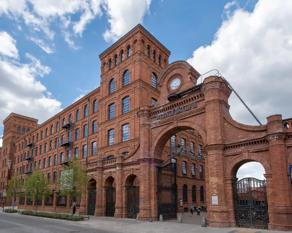 Najciekawsze atrakcje turystyczne w łódzkim, które musisz zobaczyć